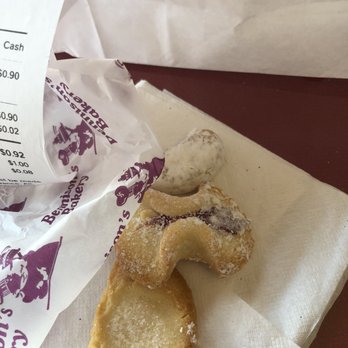 Bennison's Bakery - Cookies. Around 30 cents each - Bakeries Near Me - Evanston, Illinois Bennison's Bakery - Cookies. Around 30 cents each - Bakeries Near Me - Evanston, Illinois