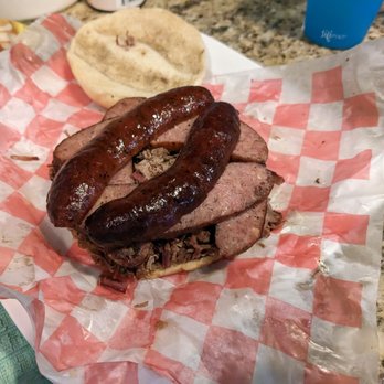 BBQLIFE - Utlaw sandwich - Barbeque Near Me - San Antonio, Texas BBQLIFE - Utlaw sandwich - Barbeque Near Me - San Antonio, Texas