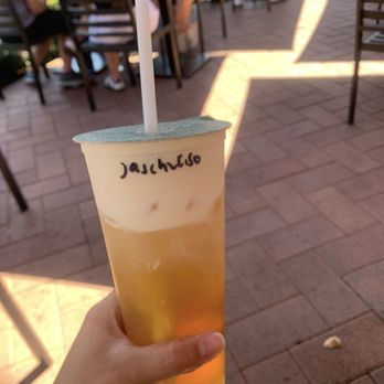 OMOMO Tea Shoppe - Jasmine Cremomo - Coffee & Tea Near Me - Irvine, California OMOMO Tea Shoppe - Jasmine Cremomo - Coffee & Tea Near Me - Irvine, California