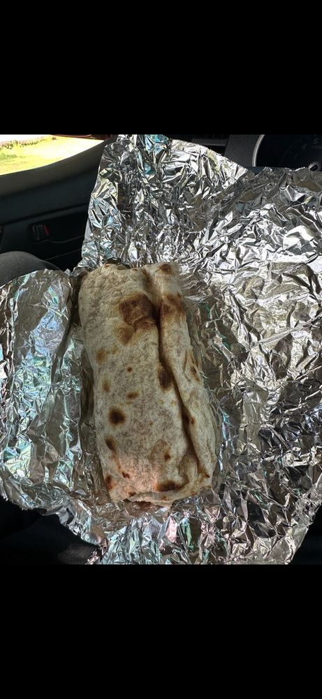 Reyes Pupuseria Y Taqueria Logo