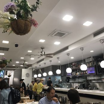 Café Santiago - Cafes Near Me - Porto, 13 Café Santiago - Cafes Near Me - Porto, 13
