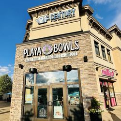 Playa Bowls - Exterior of restaurant