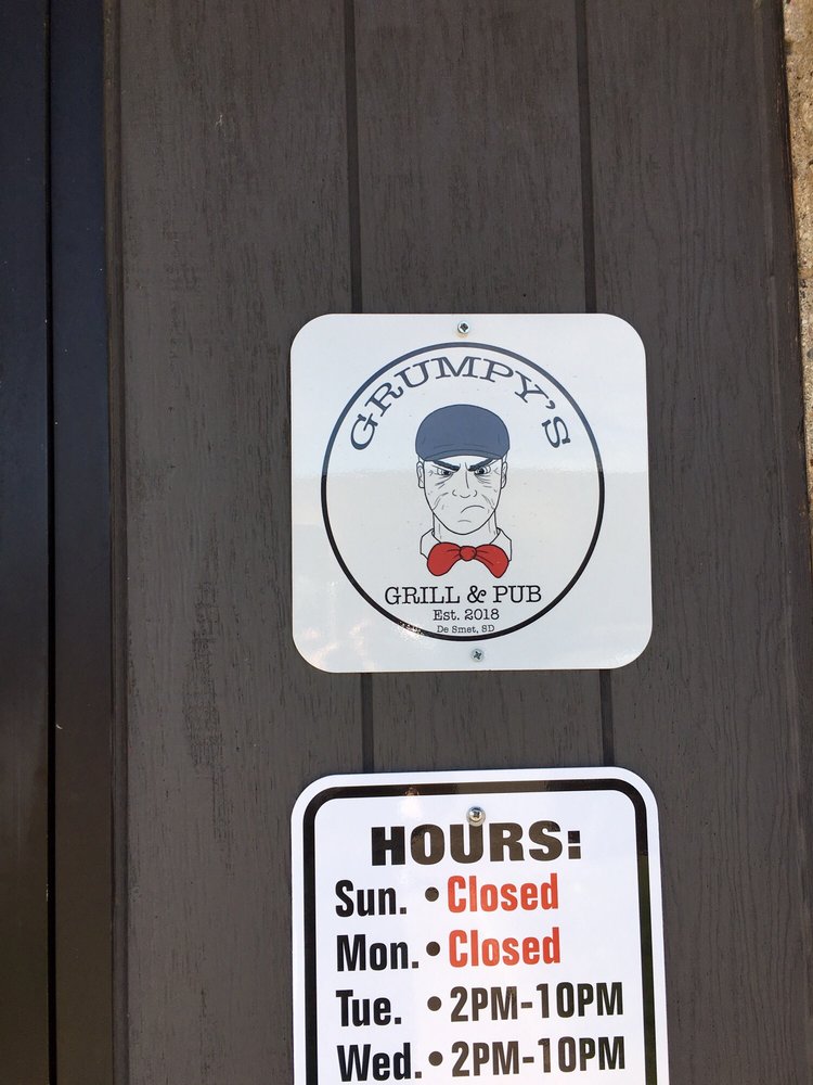 Grumpy's Grill & Pub Logo