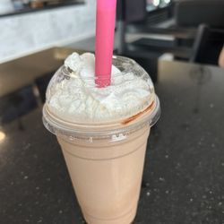 Farmington Hots & Ice Cream - Chocolate shake