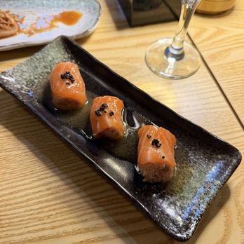 Hato Sushi - Salmon snow crab - Sushi Bars Near Me - Los Angeles, California