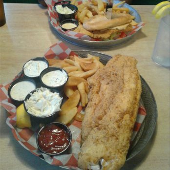 Oyster House - Seafood Near Me - Pine Mountain, Georgia