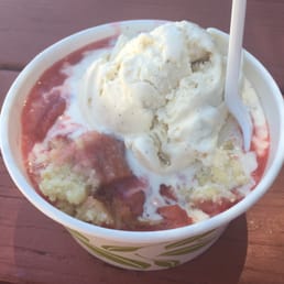 Strawberry rhubarb crumble with ice cream!