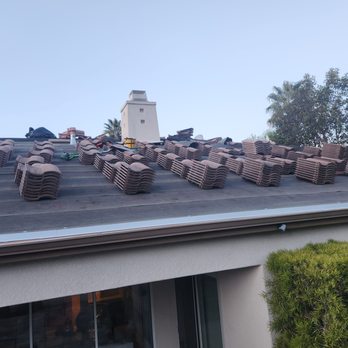 Cesar Arenas  - Roofing Near Me