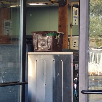 Seaview Laundromat - Full laundry baskets waiting .... - Laundromat Near Me - Seaview, Washington Seaview Laundromat - Full laundry baskets waiting .... - Laundromat Near Me - Seaview, Washington