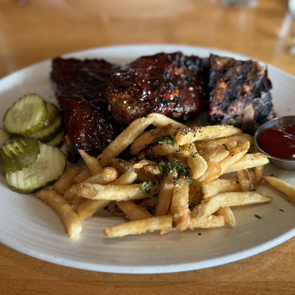 Chicago-Style Baby Back Ribs with Truffle Fries Chicago-Style Baby Back Ribs with Truffle Fries