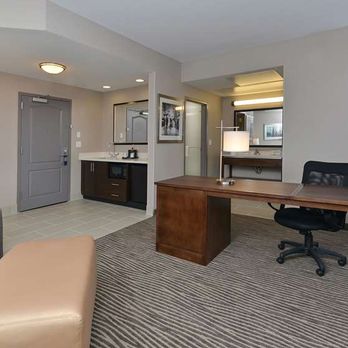 Hampton Inn & Suites Des Moines Downtown - Guest room - Hotels Near Me - Des Moines, Iowa Hampton Inn & Suites Des Moines Downtown - Guest room - Hotels Near Me - Des Moines, Iowa