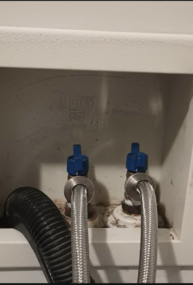 Slide of Jayleen Richardson Plumbing