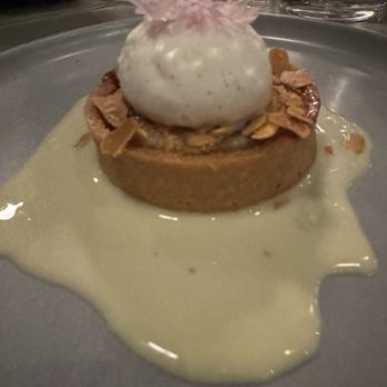 Château - Pear tart favorite bite of the night! - Cocktail Bars Near Me - Walnut Creek, California Château - Pear tart favorite bite of the night! - Cocktail Bars Near Me - Walnut Creek, California