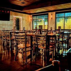 1928 Public House - Dining area
