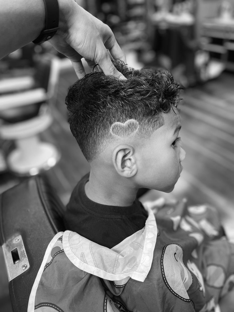 THE MIXED BARBER 10 Photos 13216 Pond Springs Rd, Austin, Texas