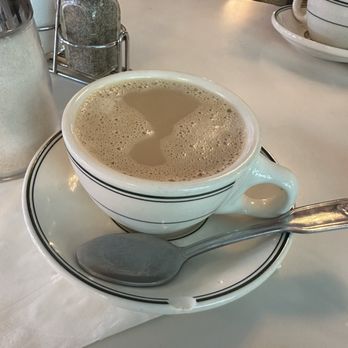 Versailles - Cafe' Con Leache - Cuban Near Me - Miami, Florida Versailles - Cafe' Con Leache - Cuban Near Me - Miami, Florida