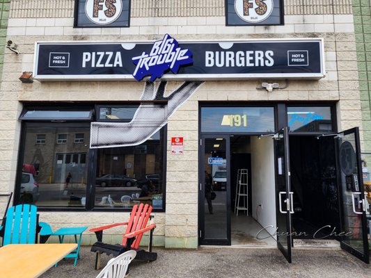 Big Trouble Pizza by null