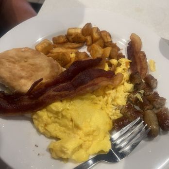 Wild Eggs - Think it was the mad Hatter - Breakfast & Brunch Near Me - Lexington, Kentucky