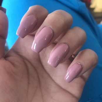 Glossi Nail Bar - I cant believe i paid $35 for this...disappointed. - Nail Salons Near Me - Colma, California