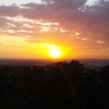 Vista Cleaners - The sunsets are gorgeous behind the store - Dry Cleaning Near Me - Anaheim, California