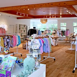Amelia’s Treasures - Renovated Spring 2023