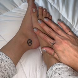 Famous Nails