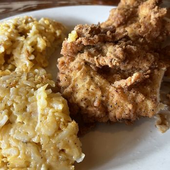 Cracker Barrel Old Country Store - Sunday Homestyle Chicken. Not crispy, cold, and old Hashbrown Casserole - American Near Me - Tampa, Florida Cracker Barrel Old Country Store - Sunday Homestyle Chicken. Not crispy, cold, and old Hashbrown Casserole - American Near Me - Tampa, Florida