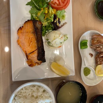 Sushi Kisen - Salmon saikyo yaki (part of the combination with sashimi) - Japanese Near Me - Arcadia, California Sushi Kisen - Salmon saikyo yaki (part of the combination with sashimi) - Japanese Near Me - Arcadia, California