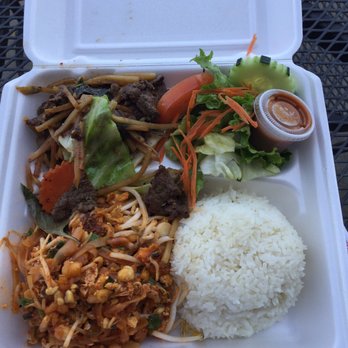 Green Basil Thai - Lunch Special. Spicy Beef, Pad Thai, Peanut Salad and white rice. $8.70 including sales tax. - Thai Near Me - Calabasas, California