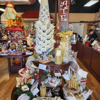 Angell and Phelps - Nice displays - Chocolatiers & Shops Near Me - Daytona Beach, Florida Angell and Phelps - Nice displays - Chocolatiers & Shops Near Me - Daytona Beach, Florida