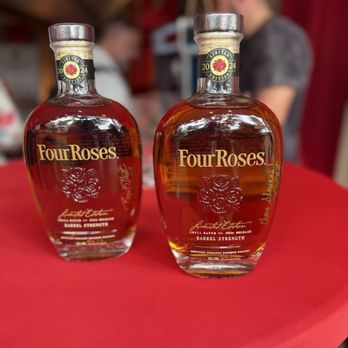 Four Roses Distillery - Brent Elliot Signed 2024 Limited Release - Distilleries Near Me - Lawrenceburg, Kentucky Four Roses Distillery - Brent Elliot Signed 2024 Limited Release - Distilleries Near Me - Lawrenceburg, Kentucky