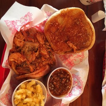 Bubbalou's Bodacious BBQ - Pulled chicken basket - Barbeque Near Me - Altamonte Springs, Florida