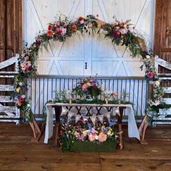 Willow Oak Flower & Herb Farm - Arch and floral box - Flowers & Gifts Near Me - Severn, Maryland Willow Oak Flower & Herb Farm - Arch and floral box - Flowers & Gifts Near Me - Severn, Maryland