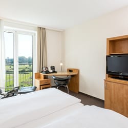 Hotel NH Hamburg Horner Rennbahn - Standard Room with View
