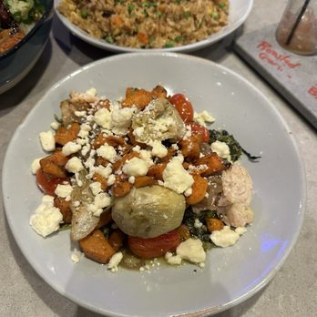 Timberline Craft Kitchen & Cocktails - Herb rubbed chicken - Cocktail Bars Near Me - Silverthorne, Colorado Timberline Craft Kitchen & Cocktails - Herb rubbed chicken - Cocktail Bars Near Me - Silverthorne, Colorado