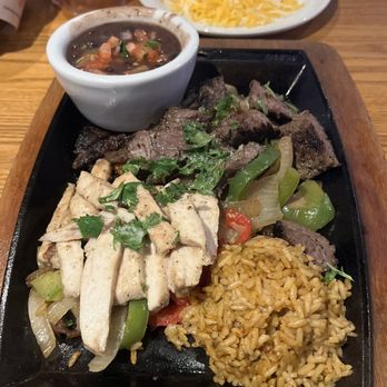 Chili's - Mix & Match Fajitas - Bars Near Me - Lake Elsinore, California