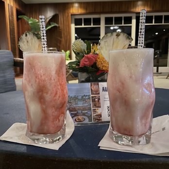 Alaloa Lounge - Lava Flow - Lounges Near Me - Kapalua, Hawaii