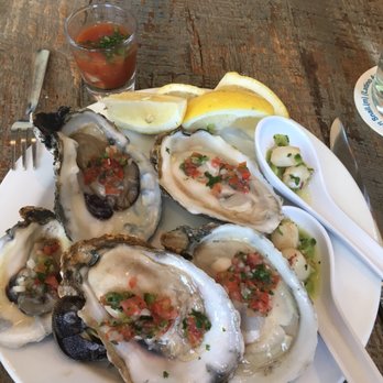 Caracol - Raw oysters - Seafood Near Me - Houston, Texas Caracol - Raw oysters - Seafood Near Me - Houston, Texas