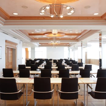 Hotel Gude - Tagungsraum mit parlamentarischer Bestuhlung - Hotels Near Me - Kassel, HE