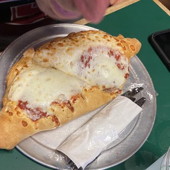 Pizza Factory - Combo calzone - Pizza Near Me - Oakhurst, California