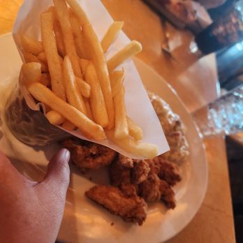 The Cheesecake Factory - Chicken Littles with fries - American Near Me - Lexington, Kentucky The Cheesecake Factory - Chicken Littles with fries - American Near Me - Lexington, Kentucky