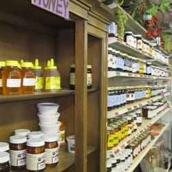 The Peddler's Daughter - Local honey and Amish-made items.