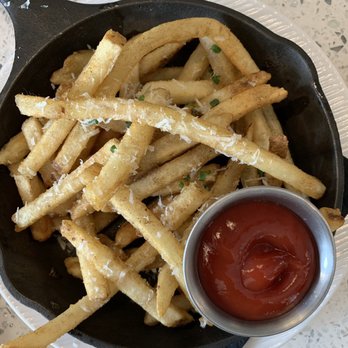 La Vie - Fries - Cocktail Bars Near Me - Washington, DC, District of Columbia La Vie - Fries - Cocktail Bars Near Me - Washington, DC, District of Columbia