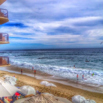 Splashes Restaurant - Looking south from our table. - New American Near Me - Laguna Beach, California