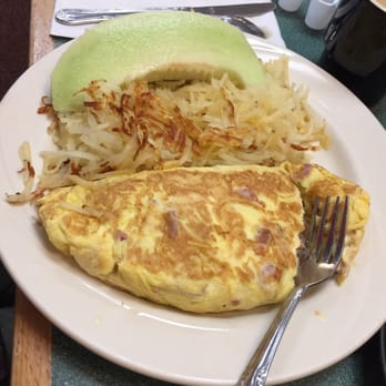 Oak Lawn Diner - Ham and cheese omelette - Breakfast & Brunch Near Me - Oak Lawn, Illinois