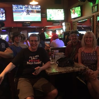 Dive Bar - Dive Bars Near Me - New York, New York Dive Bar - Dive Bars Near Me - New York, New York