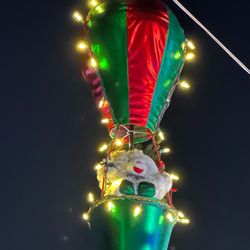 Norton’s Winter Wonderland - A FREE EVENT & FREE PARKING! A LA Tradition for more than 50 years with Handmade Decorations @ Norton's Winter Wonderland Burbank Dec. 2022