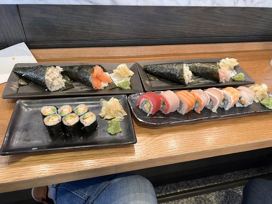 Blue Ribbon Sushi Bar at Hudson Eats by null
