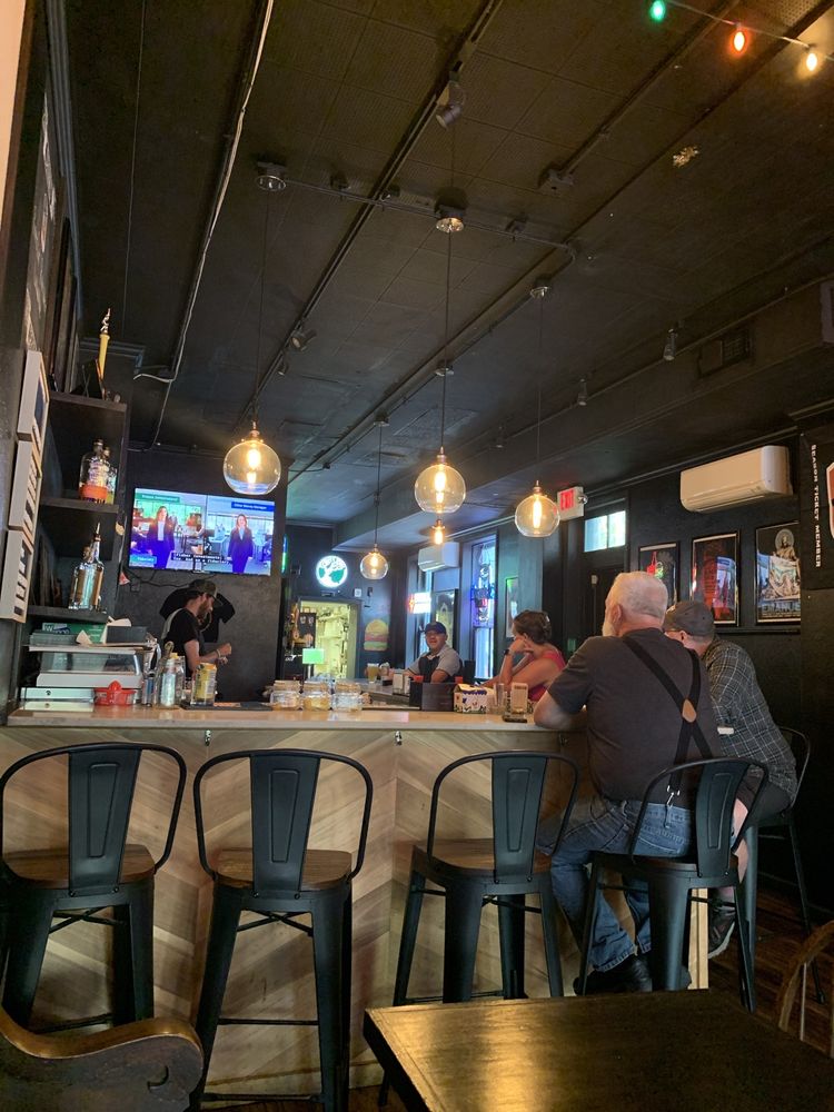 Social spots from Ludlow Tavern