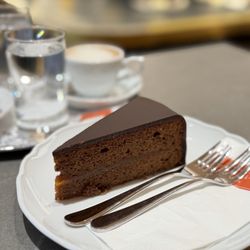 OBERLAA - Sachertorte